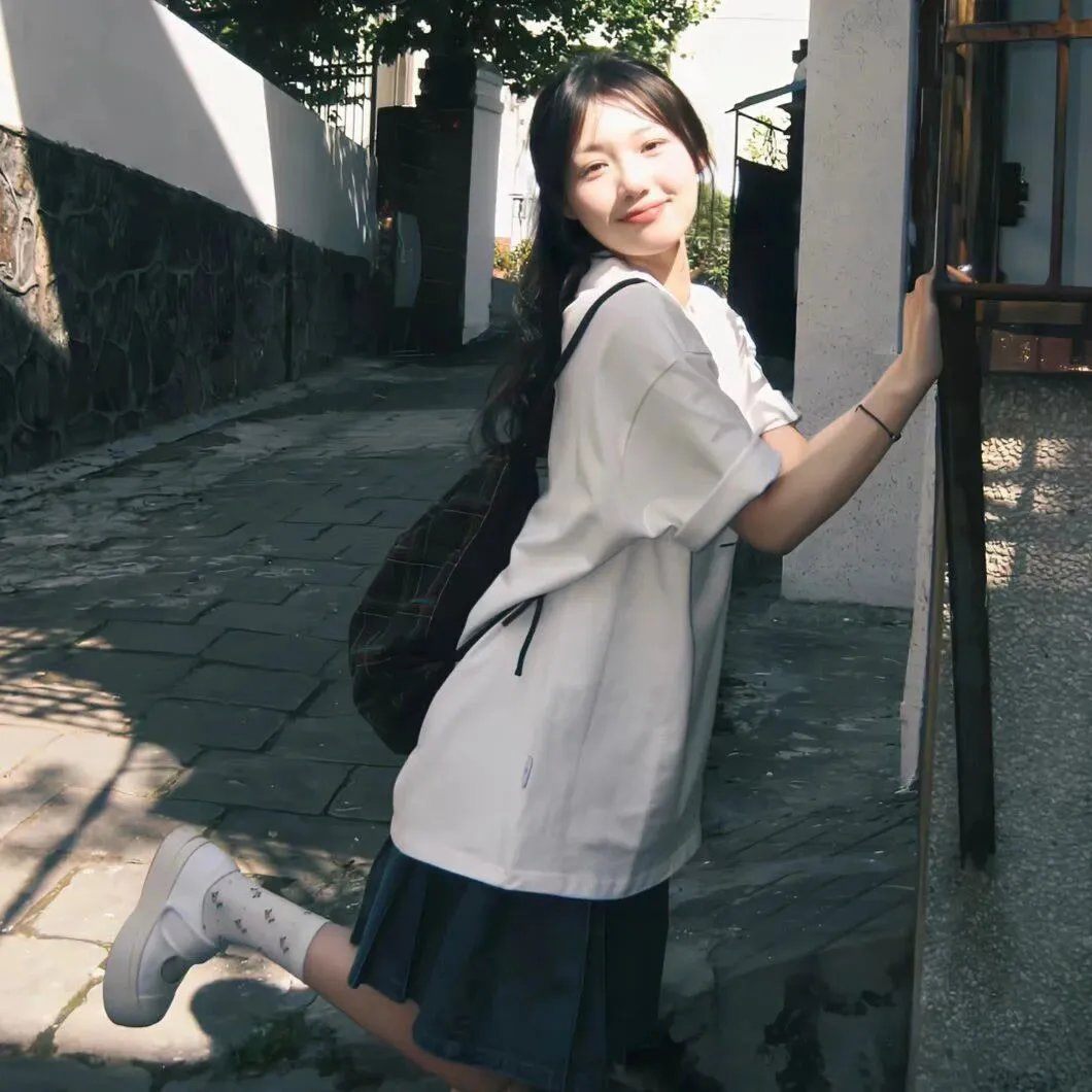 配角